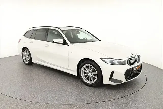 Gebraucht BMW 320 M Sport 190 PS (139 kW) 2025 Weiß Limousine
