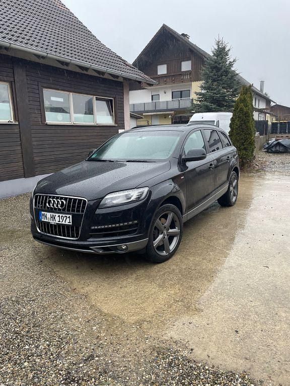 Gebraucht Audi Q7 Ambiente 245 PS (180 kW) 2015 Schwarz SUV