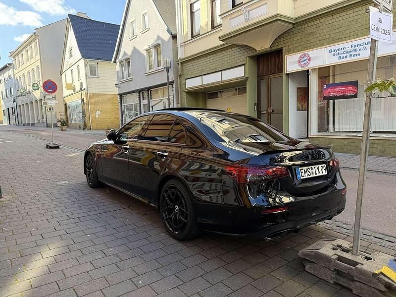 Gebraucht Mercedes E400 330 PS (242 kW) 2021 Schwarz Limousine