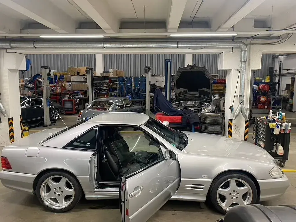 Gebraucht Mercedes SL500 306 PS (225 kW) 2000 Silber Cabrio
