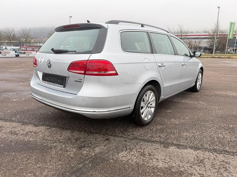 Gebraucht VW Passat Comfortline 150 PS (110 kW) 2012 Silber Kombi