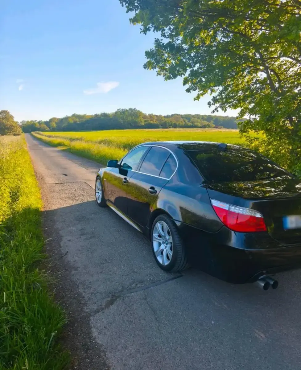 Gebraucht BMW 525 M Sport 192 PS (141 kW) 2004 Schwarz Limousine