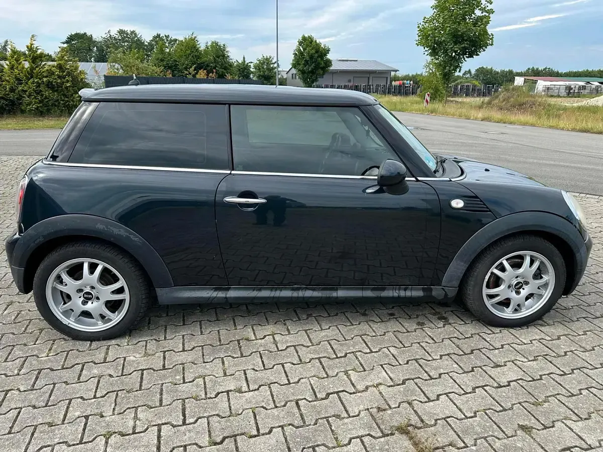 Gebraucht Mini Cooper 120 PS (88 kW) 2006 Schwarz Kleinwagen