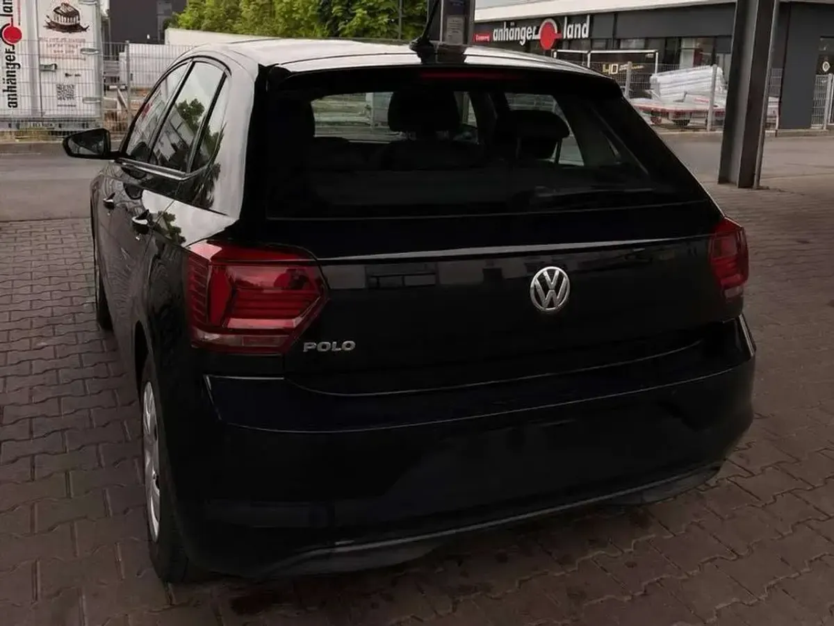Gebraucht VW Polo Comfortline 75 PS (55 kW) 2018 Schwarz Kleinwagen