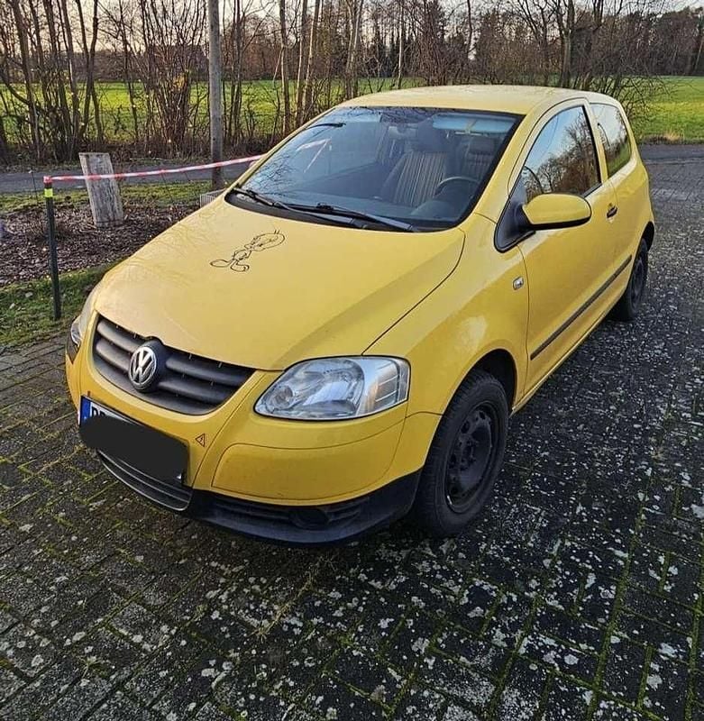 Gebraucht VW Fox 54 PS (39 kW) 2007 Gelb Kleinwagen