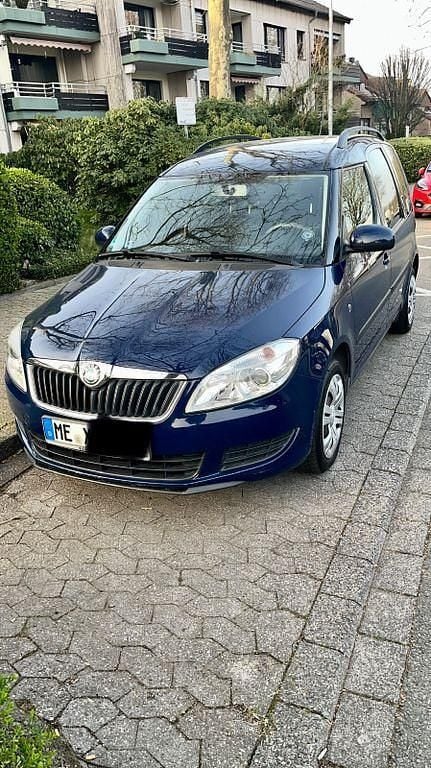 Gebraucht Skoda Roomster Active 69 PS (50 kW) 2012 Blau Van / Kleinbus