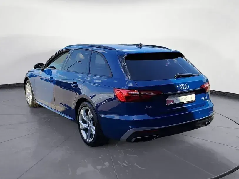 Gebraucht Audi A4 S-Line 204 PS (150 kW) 2023 Blau Kombi