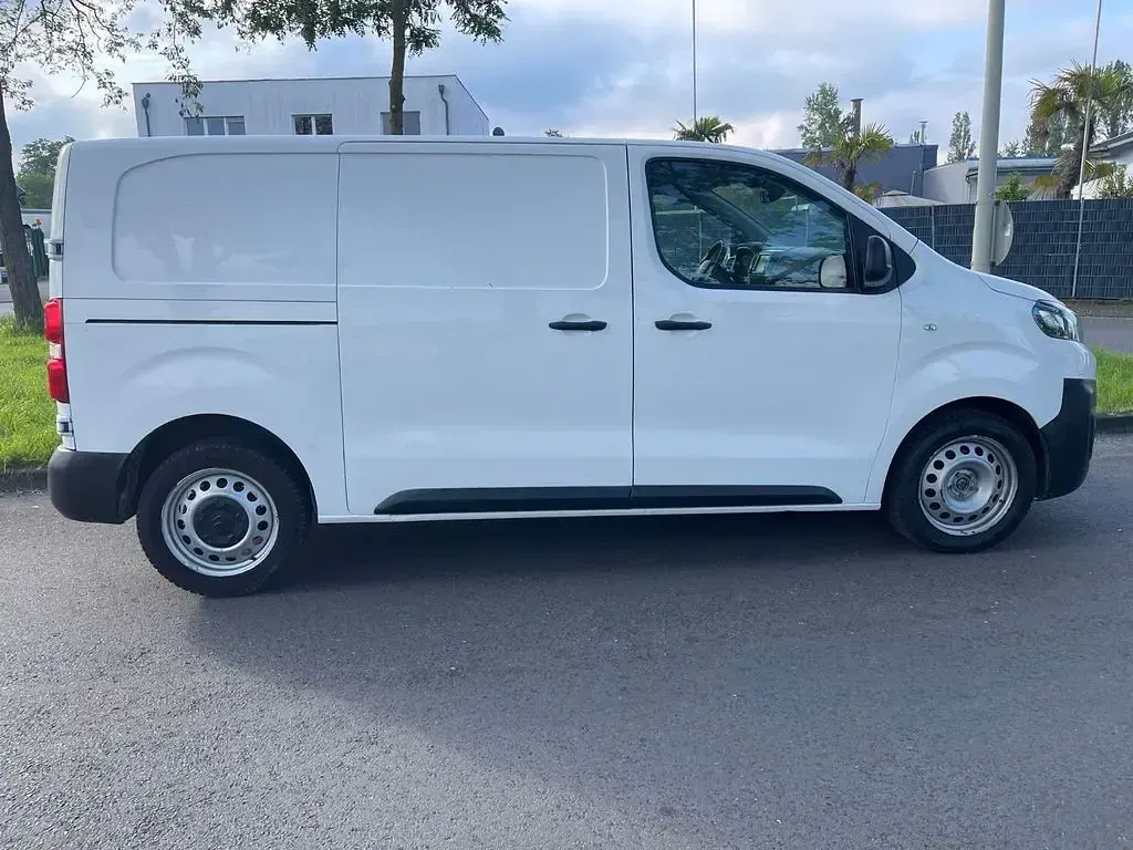Używany Citroën Jumpy 122 KM (89 kW) 2017 Biały Minivan