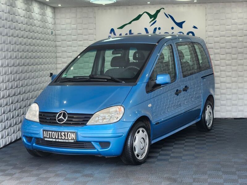 Blau Gebraucht 2002 Mercedes Vaneo Van / Kleinbus | 3.950 € (Teuer) - Bild 1/4