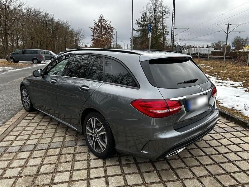 Gebraucht Mercedes C300 AMG line 245 PS (180 kW) 2017 Grau Kombi