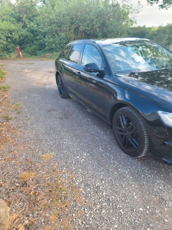 Schwarz Gebraucht 2018 Audi A6 Kombi | 26.000 € (Fairer Preis) - Bild 1/4