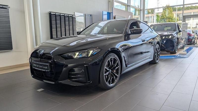 Black sapphire Neu 2025 BMW i4 Performance Limousine | 67.290 € (Fairer Preis) - Bild 1/3