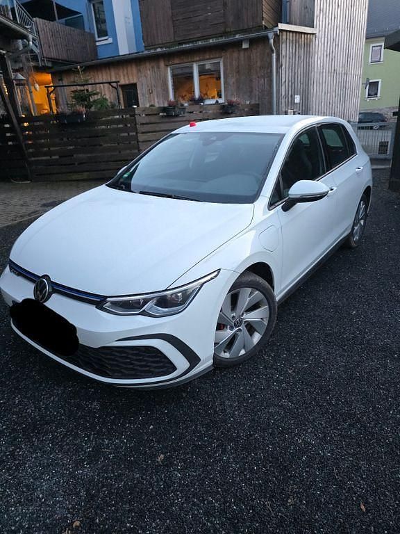 Gebraucht VW Golf VIII GTE 245 PS (180 kW) 2022 Weiß Limousine
