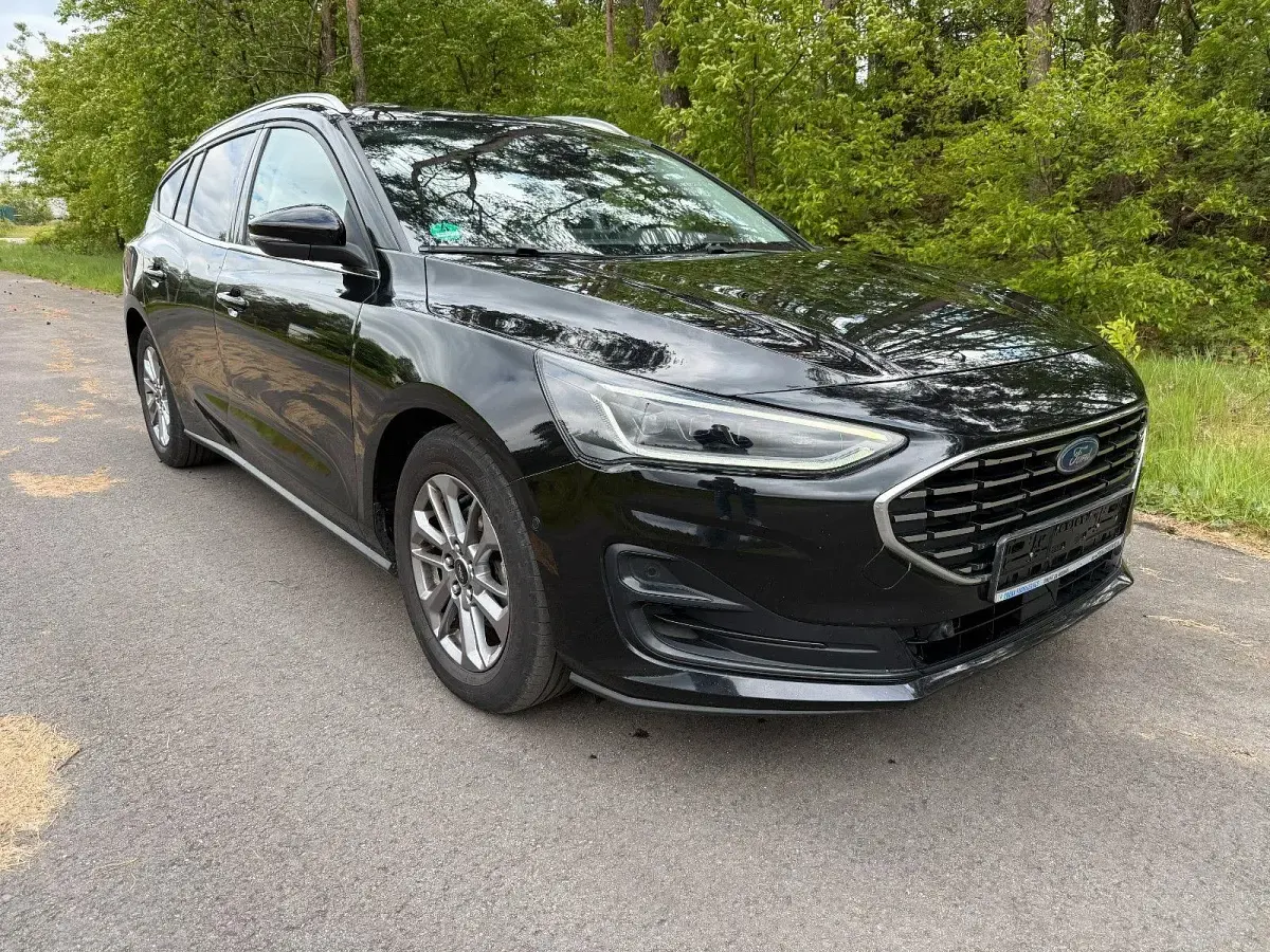 Gebraucht Ford Focus 116 PS (85 kW) 2023 Schwarz Kombi