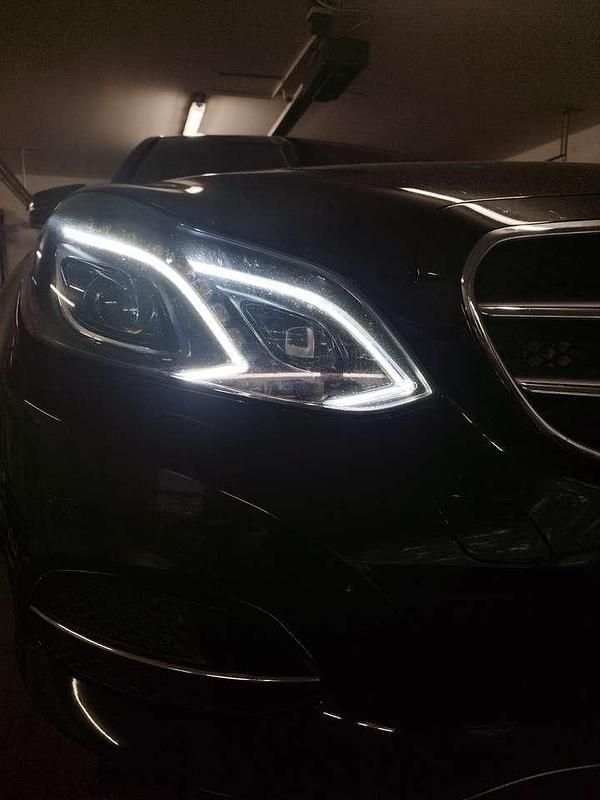 Gebraucht 2015 Mercedes E220 Edition Limousine | 17.000 € (Etwas zu teuer) - Bild 1/4