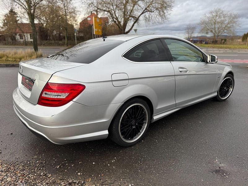 Second-hand Mercedes C250 204 CP (150 kW) 2012 Argintiu Coupe