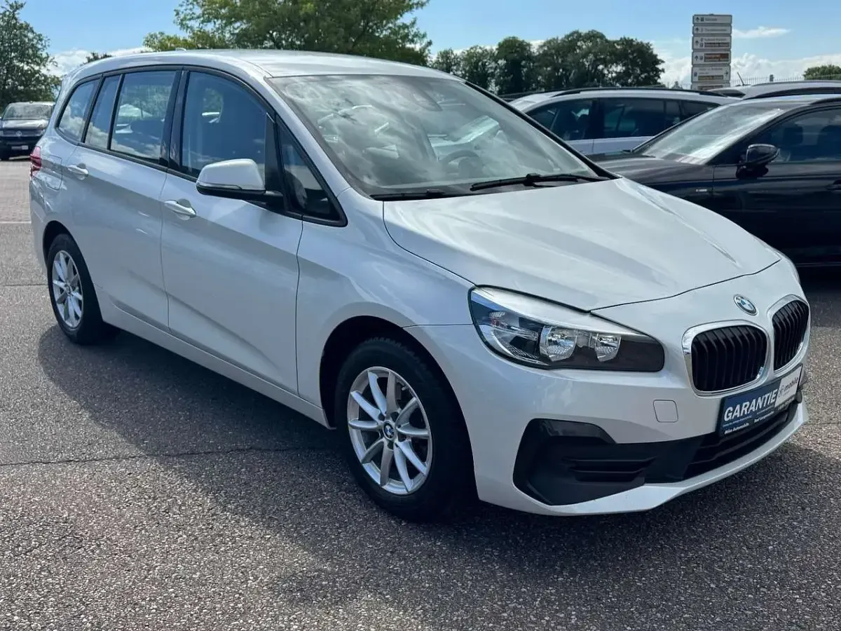 Gebraucht BMW 216 116 PS (85 kW) 2021 Mineralweiss Kombi