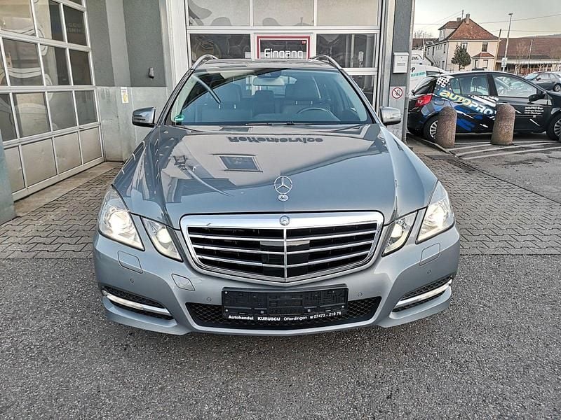 Gebraucht Mercedes E350 265 PS (194 kW) 2010 Grau Kombi