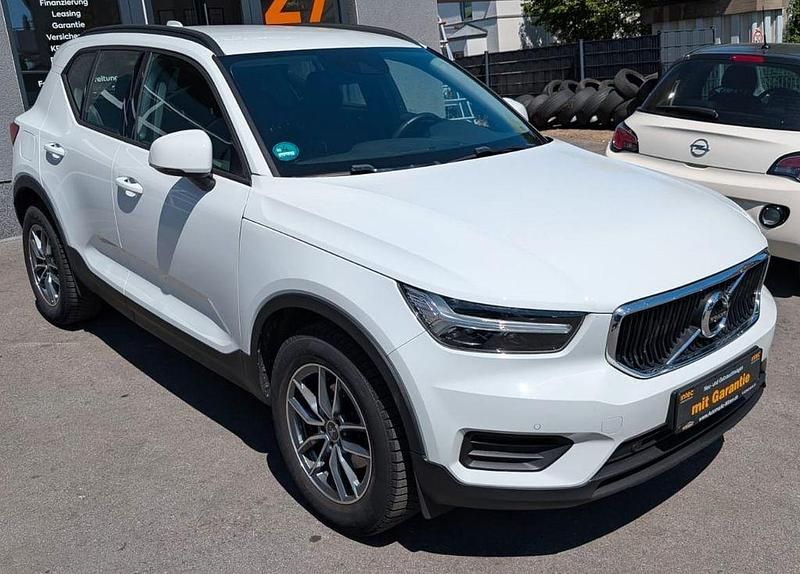 Gebraucht Volvo XC40 156 PS (114 kW) 2018 Weiß SUV