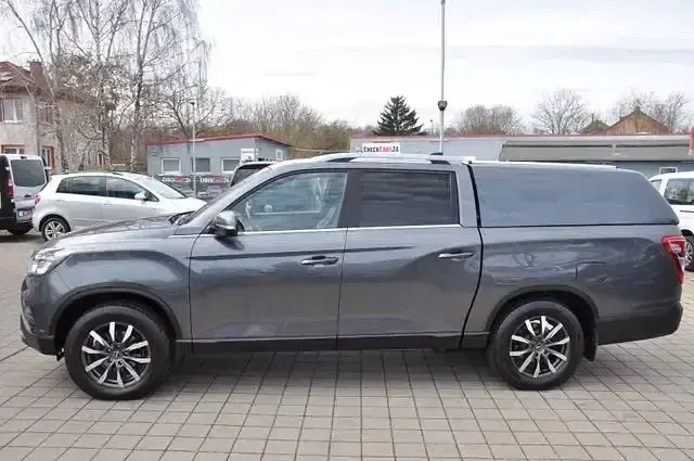 Gebraucht SsangYong Musso Sapphire 181 PS (133 kW) 2020 Grau Pickup