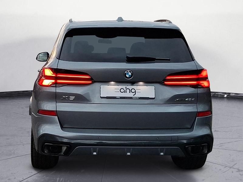 Neu BMW X5 352 PS (258 kW) 2026 Grau SUV