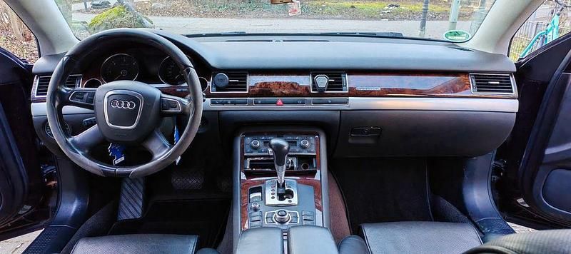 Schwarz Gebraucht 2009 Audi A8 Ambiente Limousine | 8.999 € (Fairer Preis) - Bild 1/4