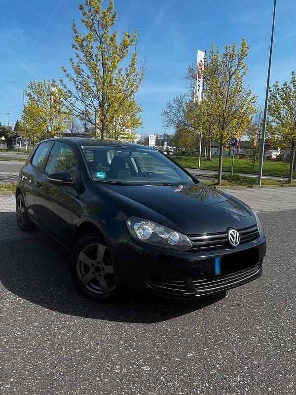 Gebraucht VW Golf VI 80 PS (58 kW) 2009 Schwarz Kleinwagen