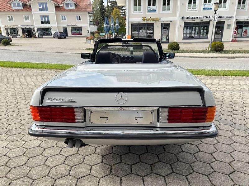 Gebraucht Mercedes SL500 231 PS (169 kW) 1984 Silber Cabrio