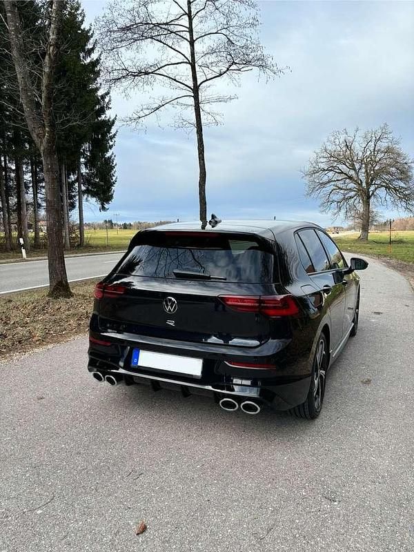 Gebraucht VW Golf VIII R 320 PS (235 kW) 2024 Limousine
