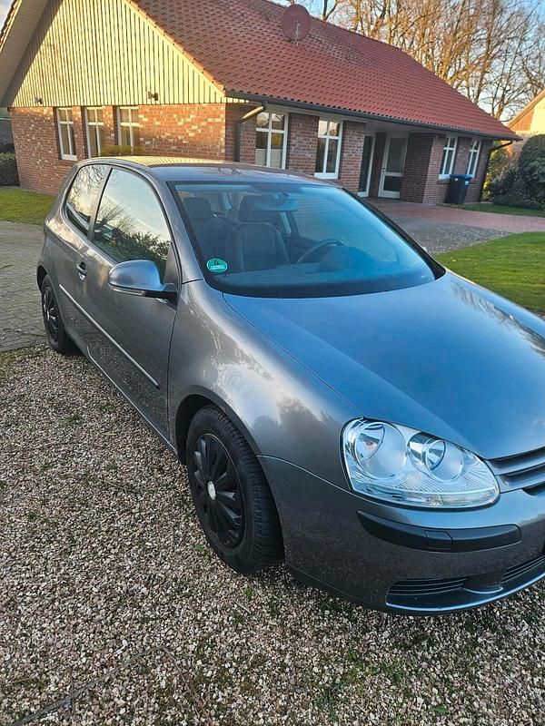 Gebraucht VW Golf IV 75 PS (55 kW) 2004 Grau Limousine