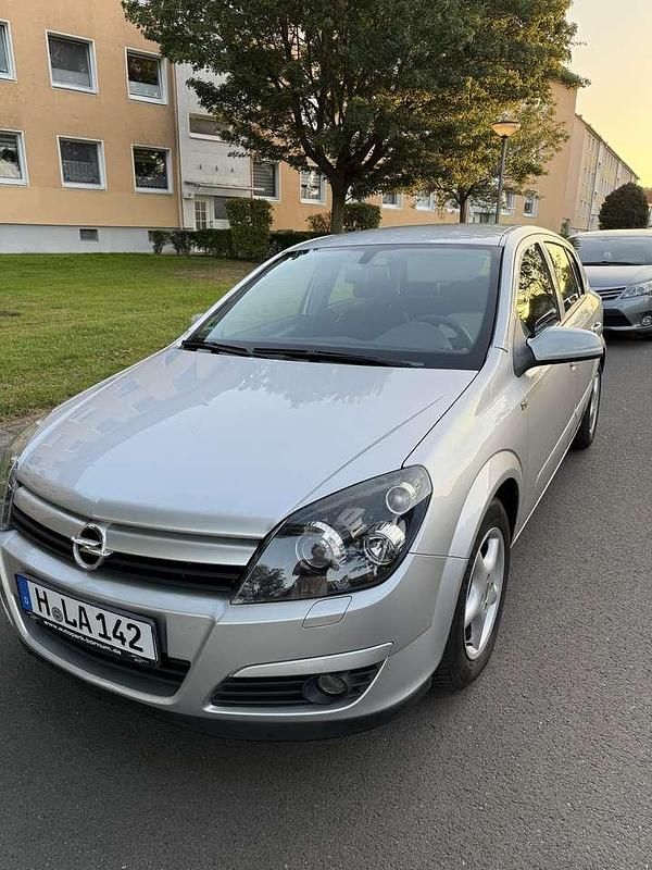 Gebraucht 2004 Opel Astra Limousine | 1.550 € (Fairer Preis) - Bild 1/4