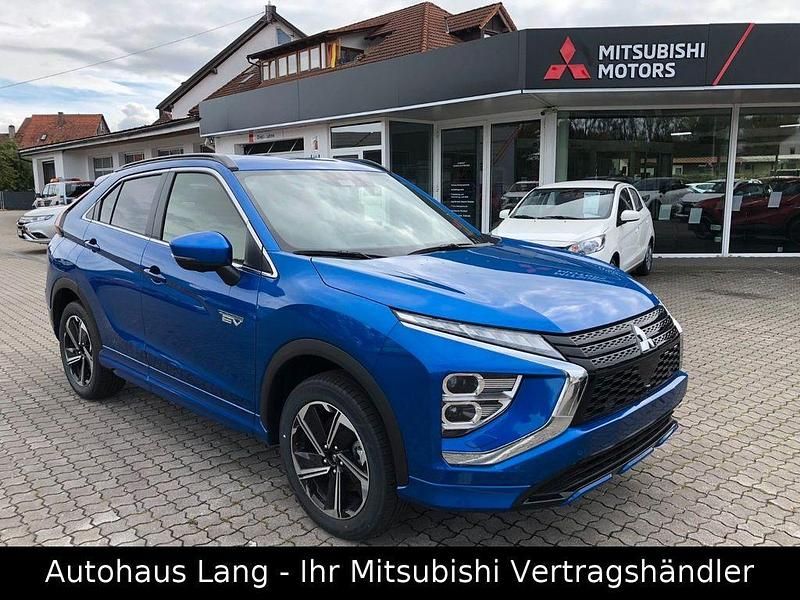 Blau Gebraucht 2024 Mitsubishi Eclipse Cross Plus SUV | 35.300 € (Teuer) - Bild 1/4