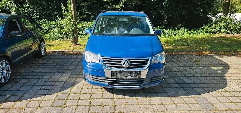 Gebraucht 2008 VW Touran Van / Kleinbus | 1.499 € (Superpreis) - Bild 1/4