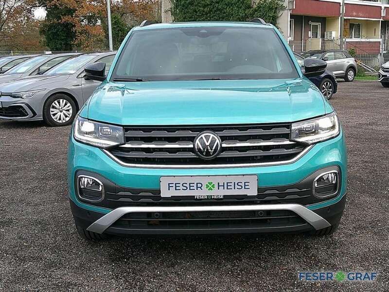 Gebraucht VW T-Cross Move 110 PS (80 kW) 2023 Makena türkis SUV