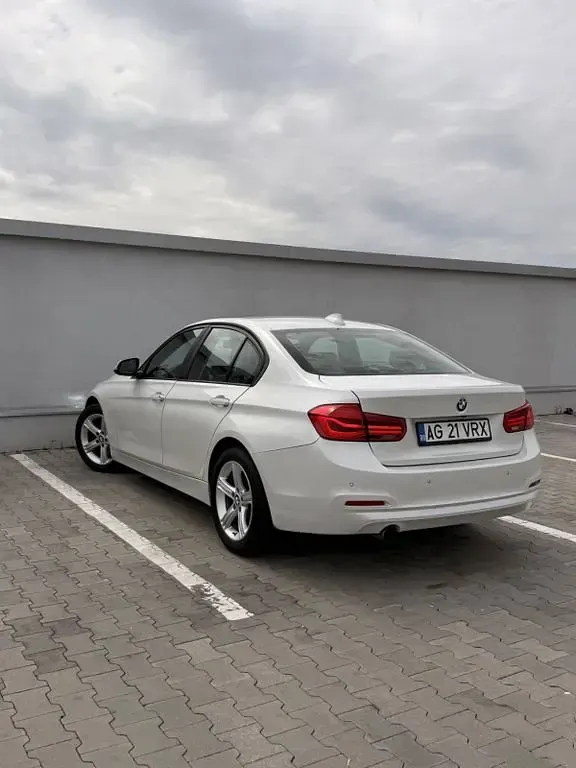 Gebraucht BMW 320 184 PS (135 kW) 2016 Weiß Limousine