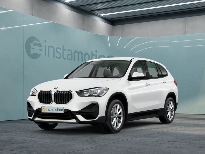 Weiß Gebraucht 2022 BMW X1 Advantage SUV | 29.360 € (Fairer Preis) - Bild 1/3