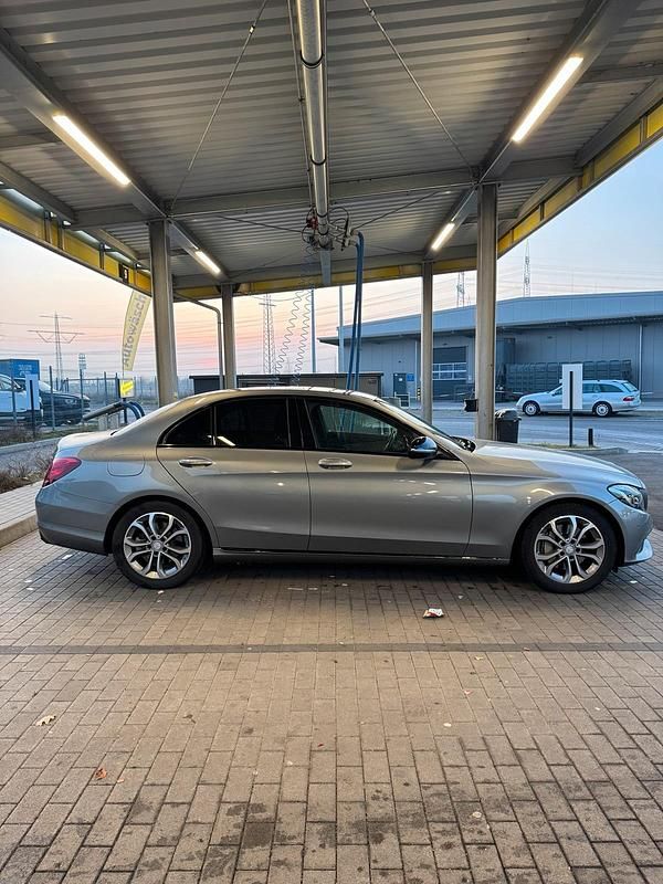 Gebraucht Mercedes E250 204 PS (150 kW) 2016 Grau Limousine