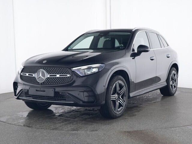 Schwarz Gebraucht 2023 Mercedes GLC300 SUV | 65.880 € (Etwas zu teuer) - Bild 1/4