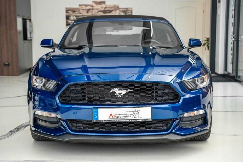 Gebraucht Ford Mustang 305 PS (224 kW) 2015 Blau Cabrio