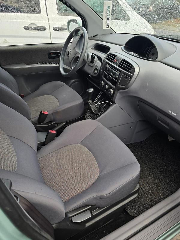 Gebraucht Hyundai Matrix 103 PS (75 kW) 2005 Grün Van / Kleinbus