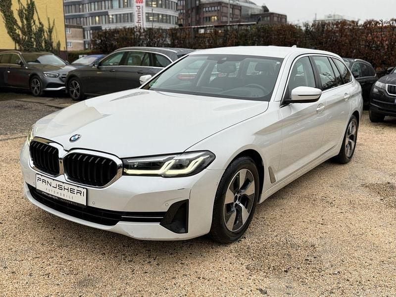 Gebraucht BMW 520 190 PS (139 kW) 2021 Mineralweiss Kombi