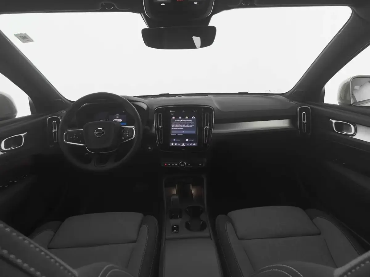 Brugt Volvo XC40 Core 163 HK (119 kW) 2025 Beige SUV