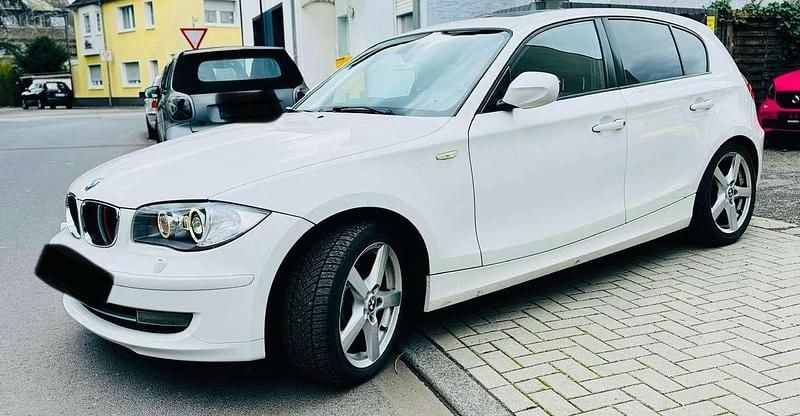 Gebraucht BMW 123 204 PS (150 kW) 2010 Weiß Kleinwagen