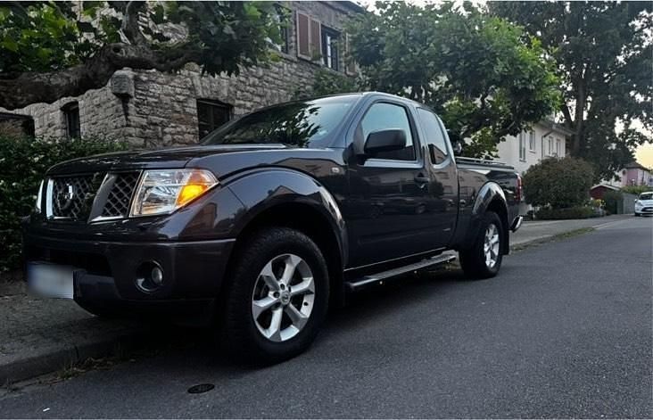 Gebraucht Nissan Navara 175 PS (128 kW) 2006 Schwarz Pickup
