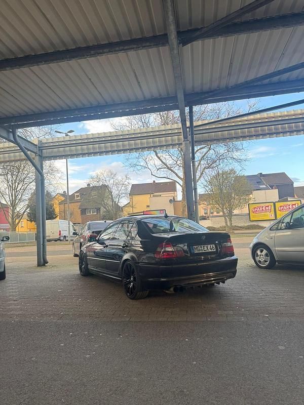 Gebraucht BMW 330 M Sport 210 PS (154 kW) 2003 Schwarz Limousine