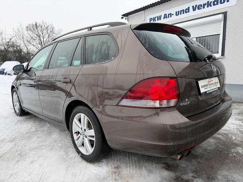Gebraucht VW Golf VI Match 122 PS (89 kW) 2012 Braun Kleinwagen