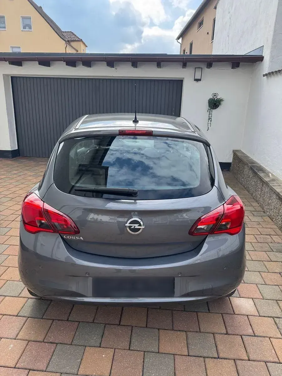 Używany Opel Corsa Selection 69 KM (50 kW) 2016 Czarny Hatchback