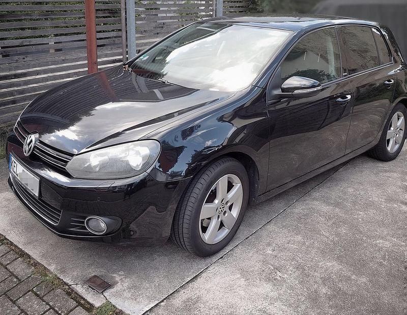 Schwarz Gebraucht 2012 VW Golf VII Style Limousine | 3.980 € (Guter Preis) - Bild 1/4