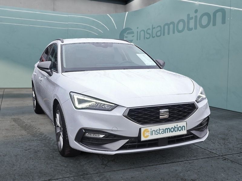 Weiß Gebraucht 2024 Seat Leon ST FR Kombi | 26.940 € (Fairer Preis) - Bild 1/4