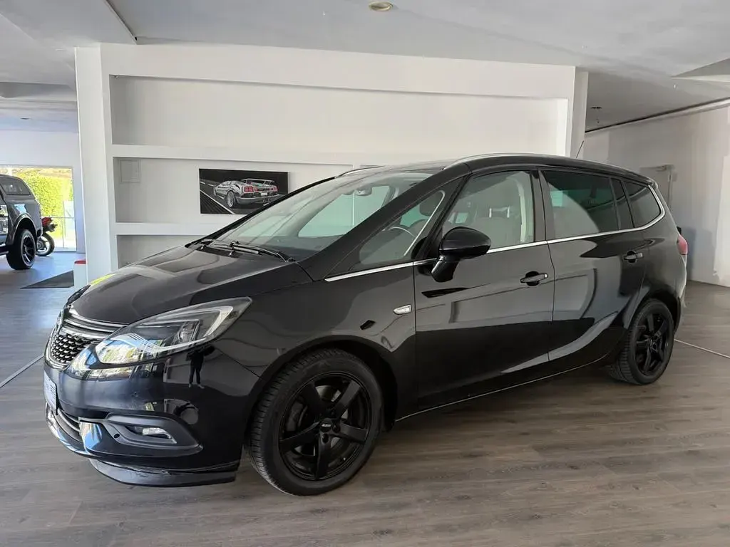 Gebraucht Opel Zafira Innovation 170 PS (125 kW) 2018 Schwarz Van / Kleinbus